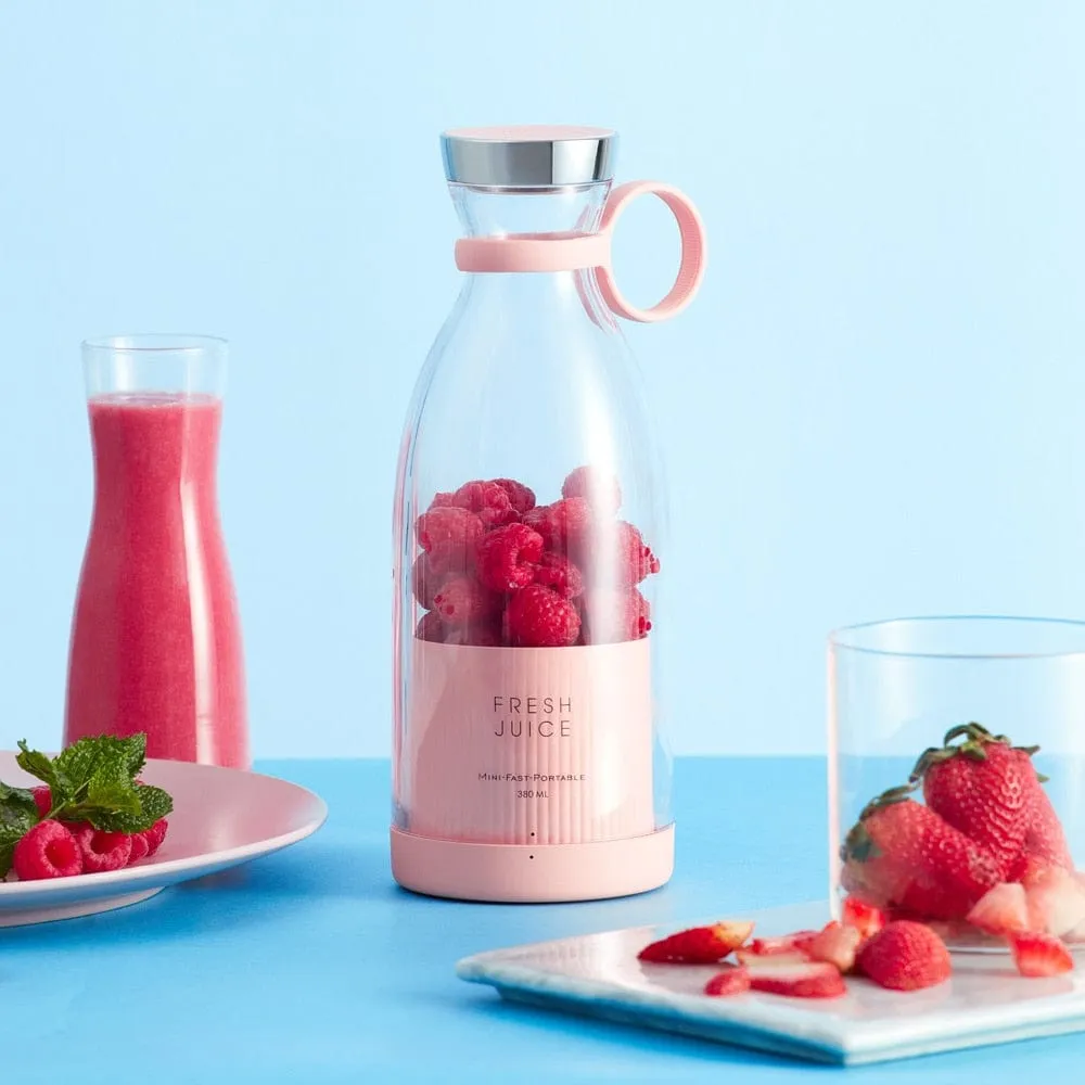 The Snuggly Fresh Juice Blender